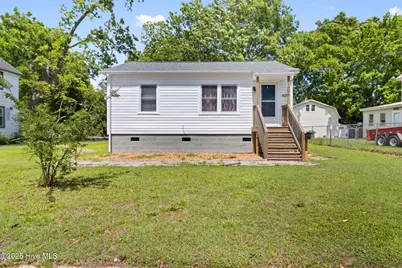 406 Walnut Street, Elizabeth City, NC 27909 - Photo 1