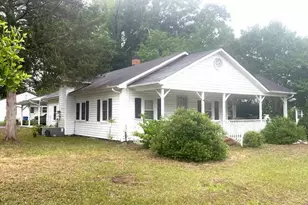 302 Lower St, Elizabethtown, NC 28337 - Photo 1