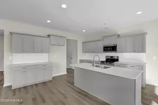 1106 Lunenburg Pl, Jacksonville, NC 28540 - Photo 17