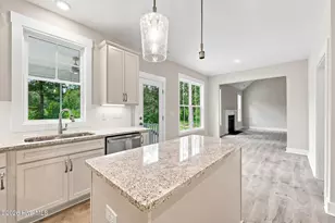 2428 Starling Ln, New Bern, NC 28562 - Photo 9