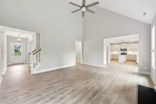 2428 Starling Ln, New Bern, NC 28562 - Photo 5