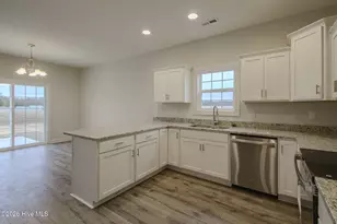 731 Regiment Rd, Jacksonville, NC 28546 - Photo 15