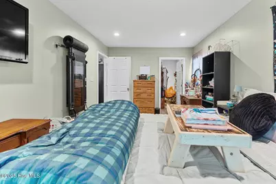 608 Henderson Drive, Jacksonville, NC 28540 - Photo 23