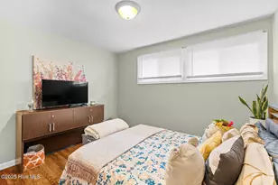 608 Henderson Dr, Jacksonville, NC 28540 - Photo 17