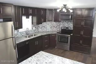 174 Lennondale Blvd, Elizabethtown, NC 28337 - Photo 9