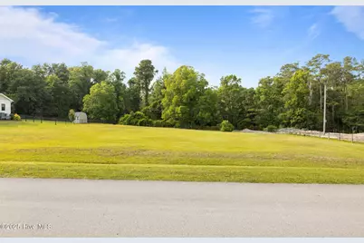 304 Brook Lane, Newport, NC 28570 - Photo 3