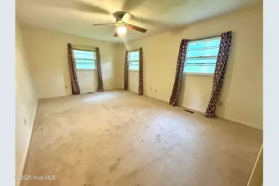1203 Franklin Avenue, Laurinburg, NC 28352 - Photo 17