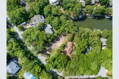 117 White Ash Drive, Pine Knoll Shores, NC 28512 - Photo 17