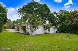 527 W College St, Warsaw, NC 28398 - Photo 7