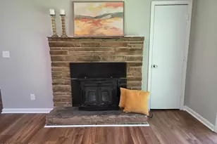 527 W College St, Warsaw, NC 28398 - Photo 29