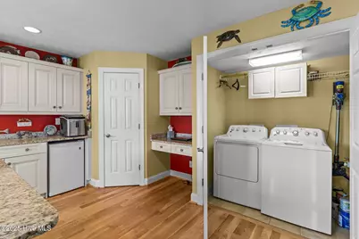 406 Ocean Boulevard W, Holden Beach, NC 28462 - Photo 11