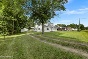 2971 Penderlea Hwy, Burgaw, NC 28425 - Photo 3