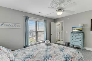 2911 E Pelican Dr, Oak Island, NC 28465 - Photo 27
