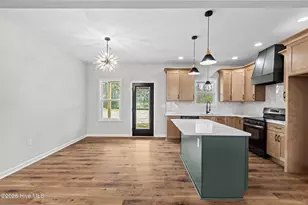 418 Wade Dr, Richlands, NC 28574 - Photo 5