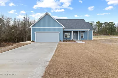 410 Wade Drive, Richlands, NC 28574 - Photo 1