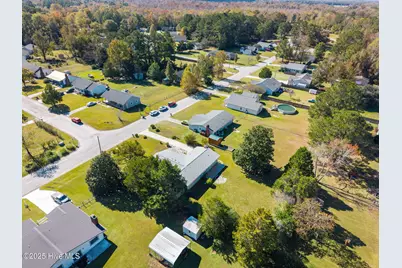 110 Baysden Drive, Jacksonville, NC 28540 - Photo 33