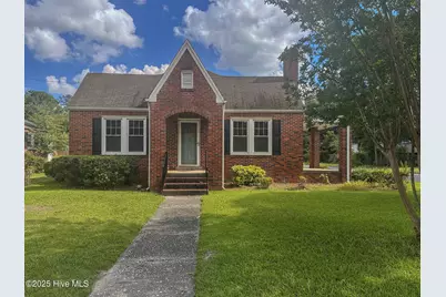 202 E 17th Street, Lumberton, NC 28358 - Photo 1