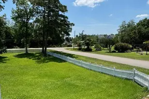 2032 Middle Sound Loop Rd, Wilmington, NC 28411 - Photo 3