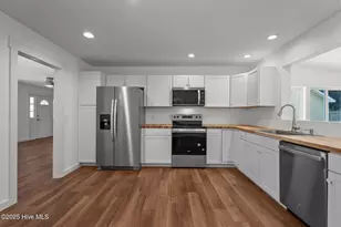 108 NW 29th St, Oak Island, NC 28465 - Photo 5