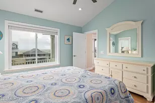 982 Ocean Blvd W, Holden Beach, NC 28462 - Photo 23