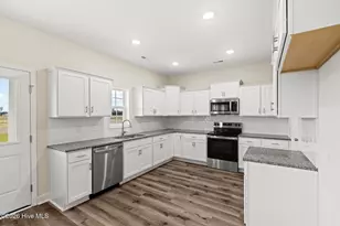 911 Wild Azalea Wy, Hubert, NC 28539 - Photo 11