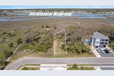 421 E Sixth Street, Ocean Isle Beach, NC 28469 - Photo 5