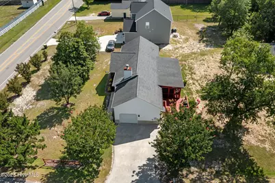 803 Wood Creek Drive, Hubert, NC 28539 - Photo 9