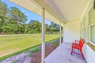 1738 Nc 306 Hwy S, Grantsboro, NC 28529 - Photo 11