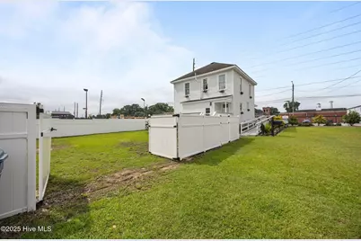 122 W 5th Street, Washington, NC 27889 - Photo 33