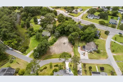 203 Sherwood Boulevard, Beaufort, NC 28516 - Photo 1