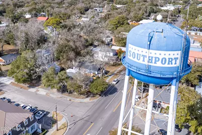 102 W Brown Street, Southport, NC 28461 - Photo 61