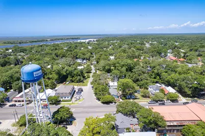 102 W Brown Street, Southport, NC 28461 - Photo 9