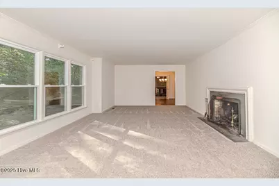828 Chatham Road, Rockingham, NC 28379 - Photo 7