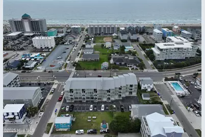 200 S Lake Park Boulevard S #3a, Carolina Beach, NC 28428 - Photo 3