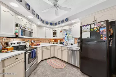 706 Oyster Bay Drive, Sunset Beach, NC 28468 - Photo 35