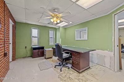 275 W US 70 Highway W, Havelock, NC 28532 - Photo 17