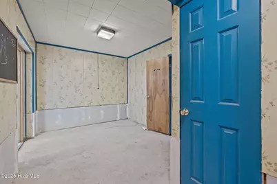 275 W US 70 Highway W, Havelock, NC 28532 - Photo 19