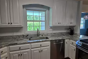 121 Schley Ave, Lake Waccamaw, NC 28450 - Photo 7