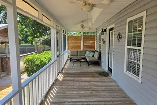 121 Schley Ave, Lake Waccamaw, NC 28450 - Photo 25