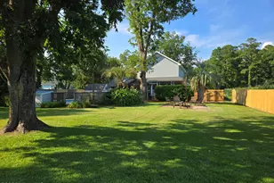 121 Schley Ave, Lake Waccamaw, NC 28450 - Photo 35