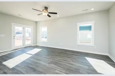 114 Chester Place, Pikeville, NC 27863 - Photo 11