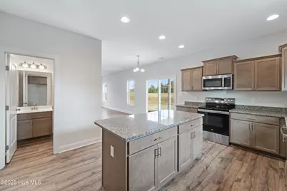 1856 Olde Towne Pointe Boulevard, Jacksonville, NC 28546 - Photo 11