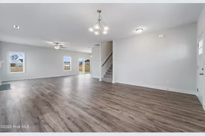 1856 Olde Towne Pointe Boulevard, Jacksonville, NC 28546 - Photo 5