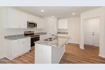 17 W Emily Gardens Drive, Selma, NC 27576 - Photo 13
