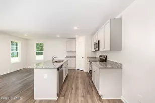 73 W Emily Gardens Dr, Selma, NC 27576 - Photo 17