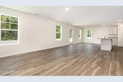 73 W Emily Gardens Drive, Selma, NC 27576 - Photo 9