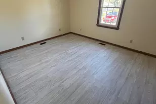3145 Lakewood Dr, Kinston, NC 28504 - Photo 5
