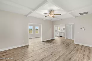 909 Wild Azalea Wy, Hubert, NC 28539 - Photo 5