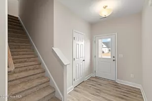 909 Wild Azalea Wy, Hubert, NC 28539 - Photo 3