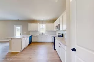 145 Spring Meadows Dr, Aberdeen, NC 28315 - Photo 5